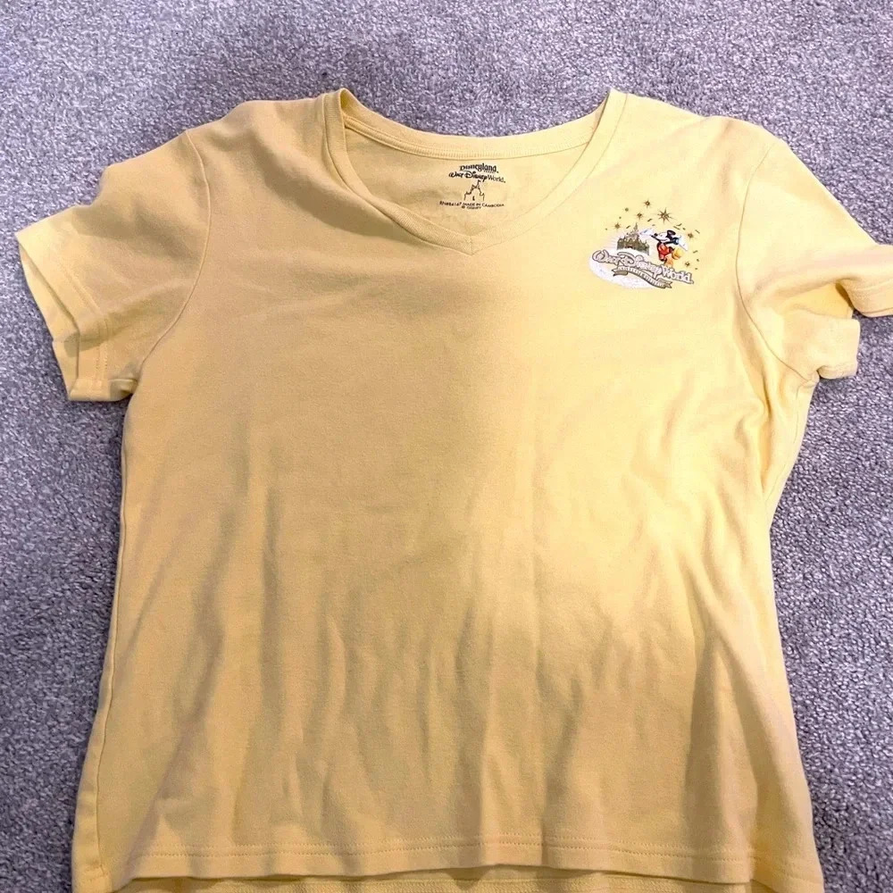 Disney Resort Sparkle Celebrate Everyday Tee Yellow Shirt Size L